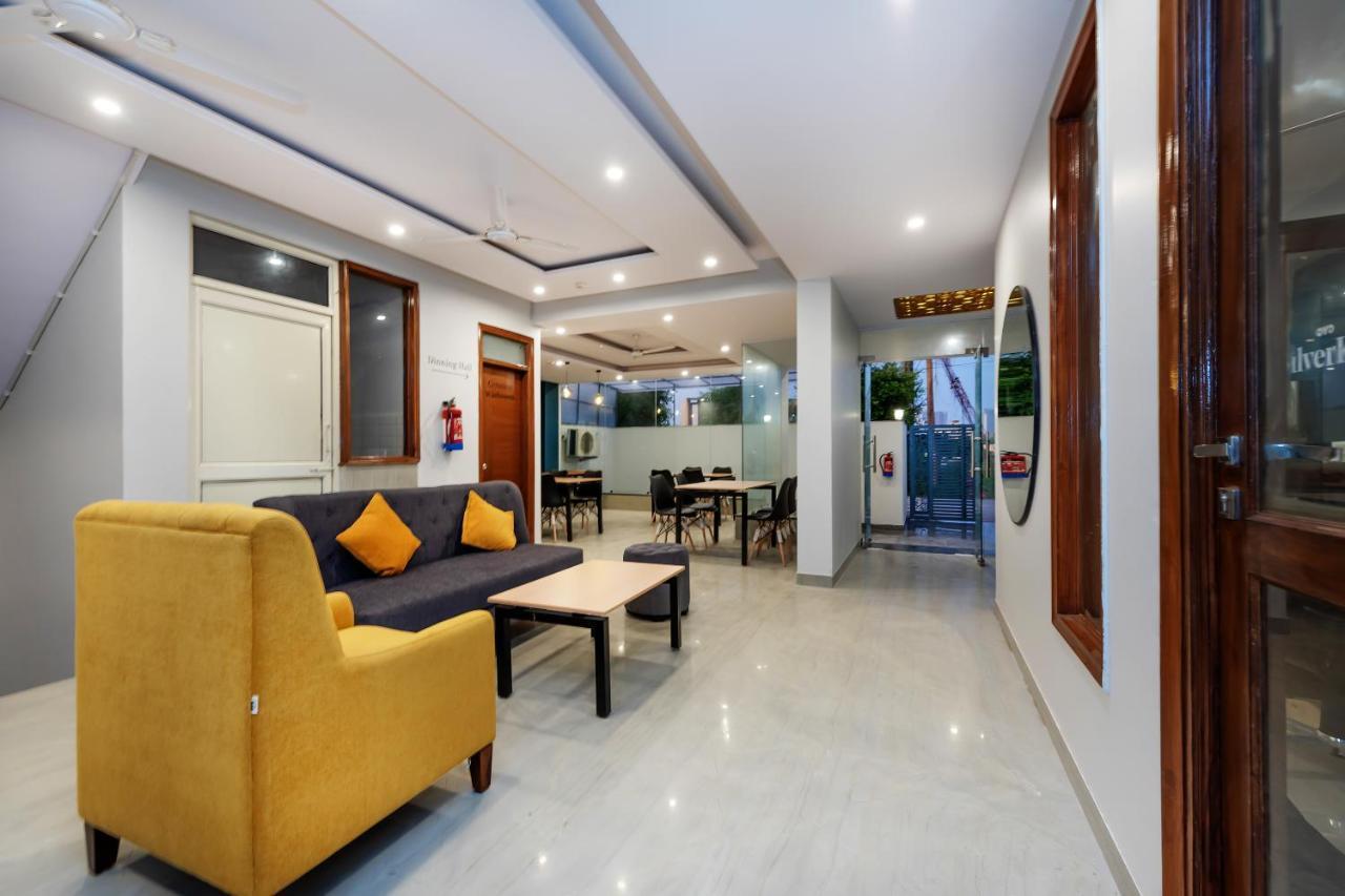 Hotel O Earth Villa Near Bestech Central Square Mall غورغاون المظهر الخارجي الصورة