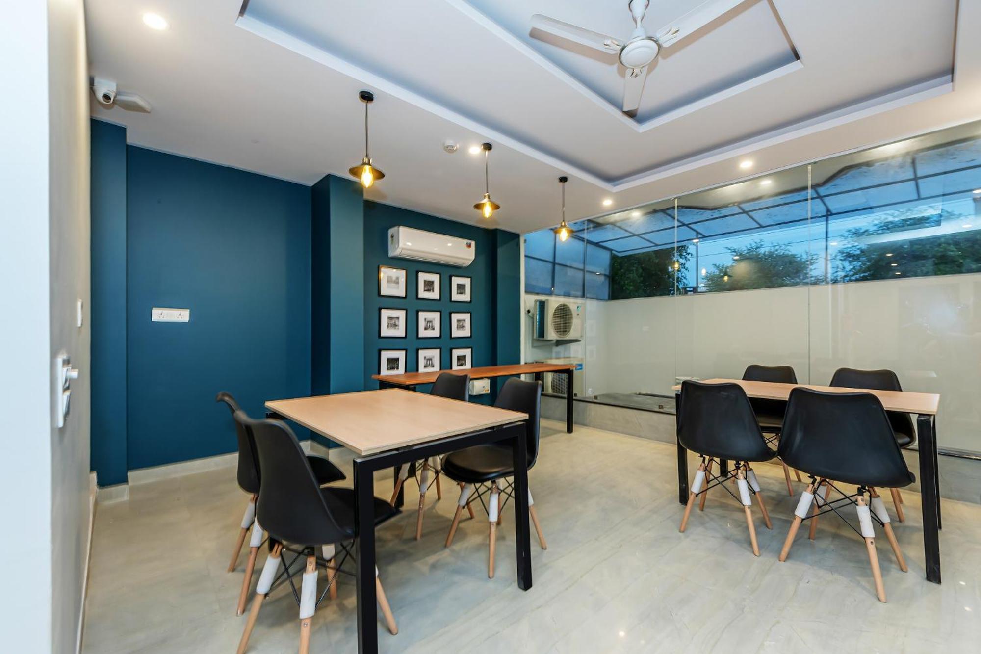 Hotel O Earth Villa Near Bestech Central Square Mall غورغاون المظهر الخارجي الصورة